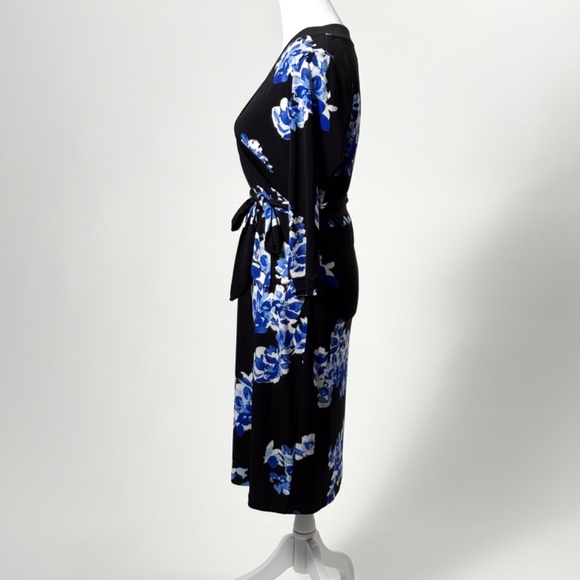 Covington Black & Blue Floral Tie Waist V-Neck Dress Medium Petite 🌸🖤💙 - Picture 3 of 15